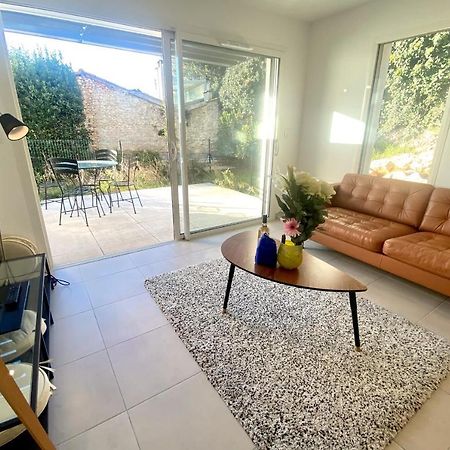 Roche Blanche - Terrasse Et Parking Apartment Nimes Luaran gambar